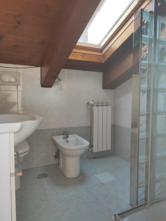 Red Lux Apartment Fiumicino Eksteriør billede